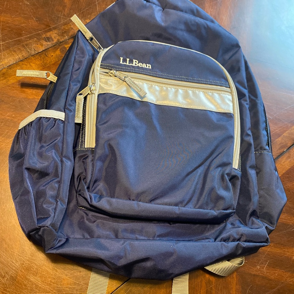 L.L. Bean Navy and Cream Accent Daypack